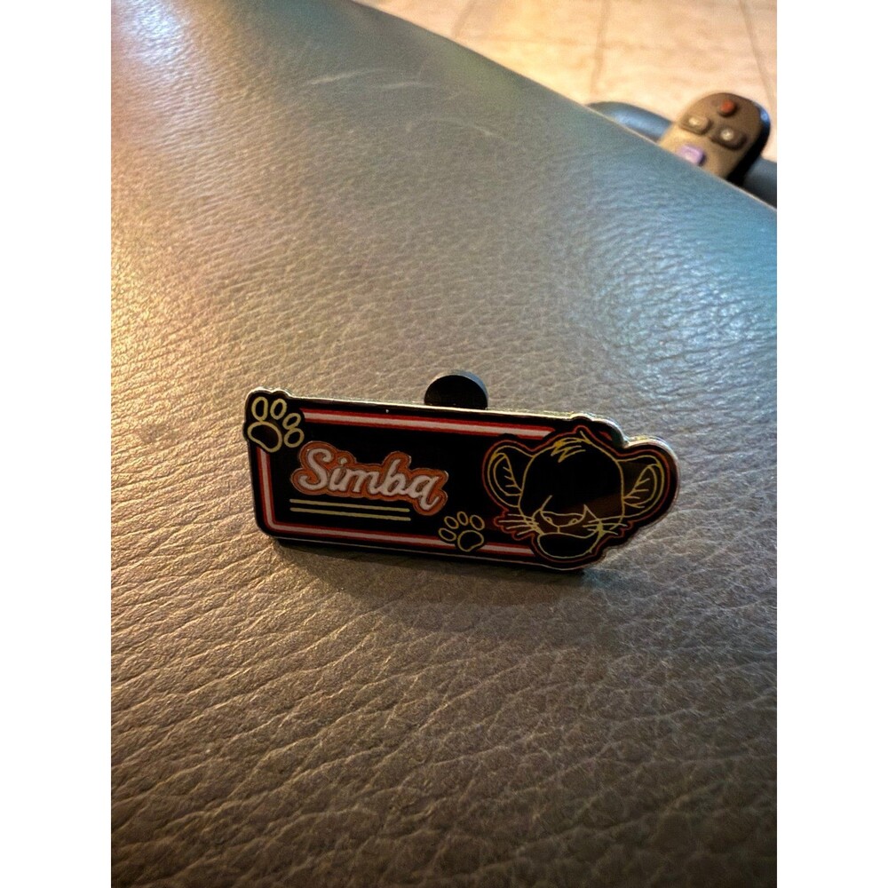 Disney’s Hong Kong Neon Name Sign Game Pin - Simba
